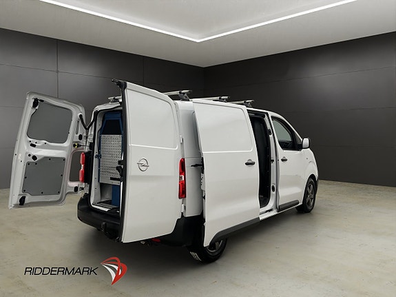 Opel Vivaro 27 of 27