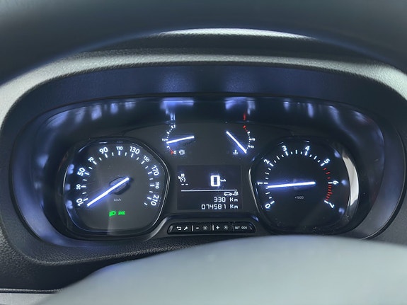 Opel Vivaro 14 of 27