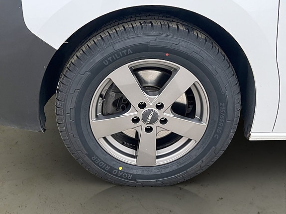Opel Vivaro 22 of 27