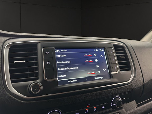 Opel Vivaro 17 of 27