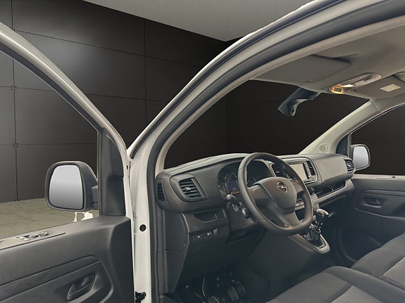 Opel Vivaro 11 of 27