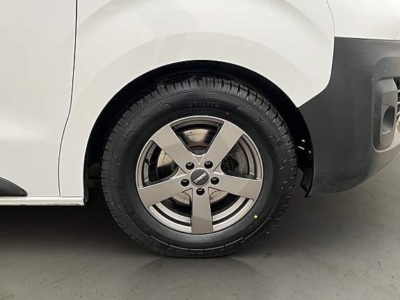 Opel Vivaro 25 of 27