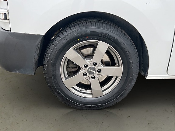 Opel Vivaro 24 of 27