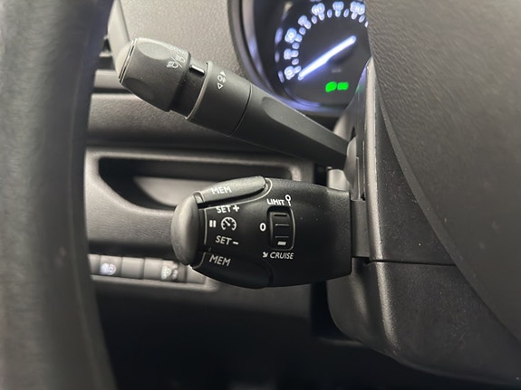 Opel Vivaro 13 of 27