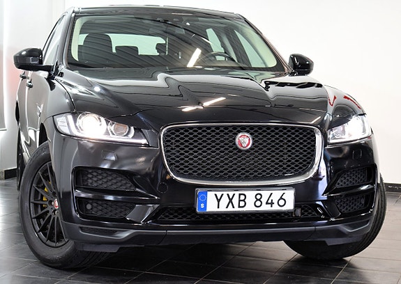 Jaguar F-PACE 2 of 20
