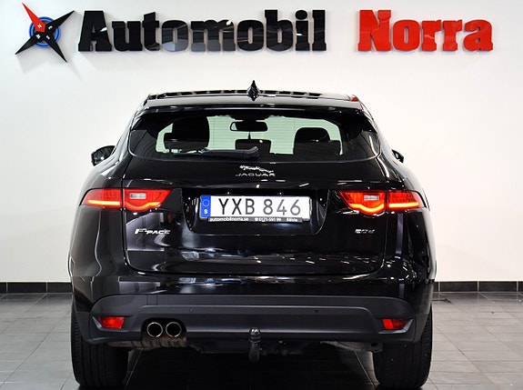Jaguar F-PACE 5 of 20