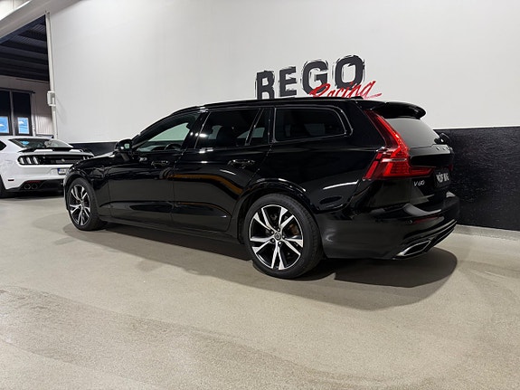 Volvo V60 4 of 5