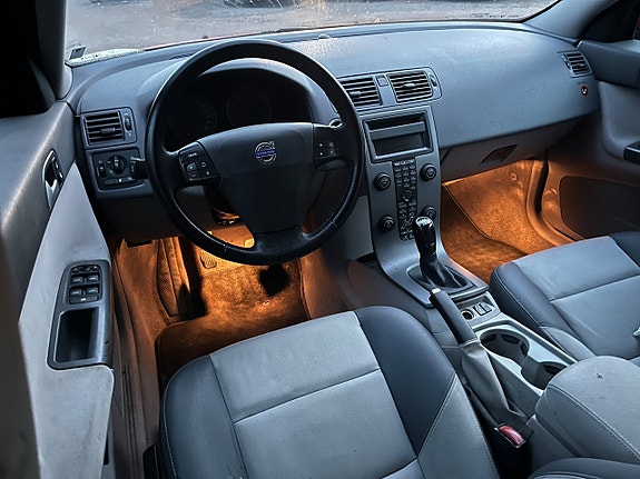 Volvo V50 5 of 5