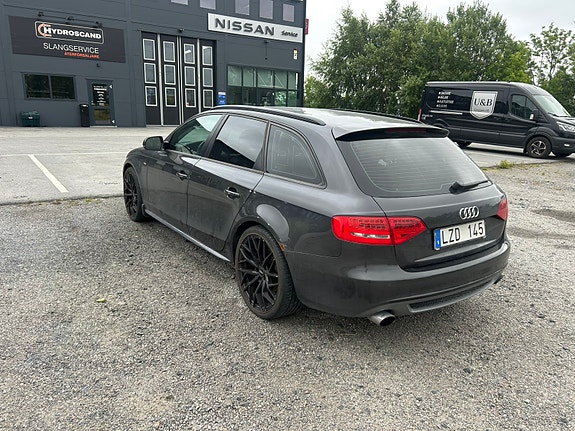 Audi A4 4 of 4