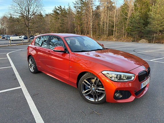 BMW 120d 4 of 5