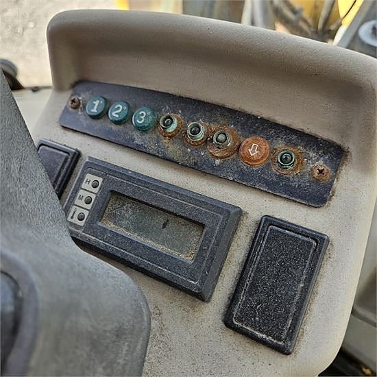 Venieri VF 963 / VF 9804 - 9,4 ton - defekt / defective hydr 22 of 30