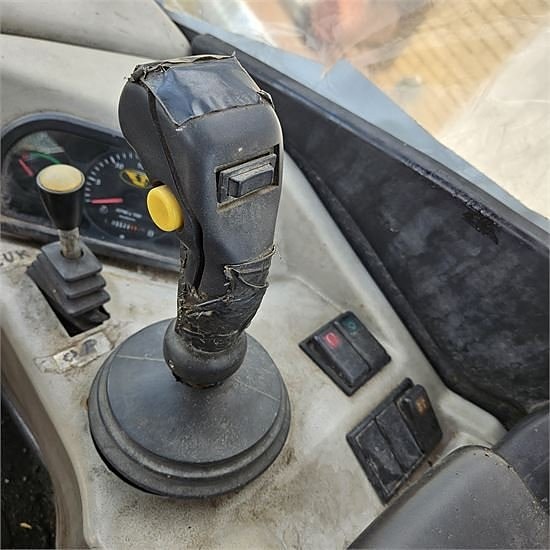 Venieri VF 963 / VF 9804 - 9,4 ton - defekt / defective hydr 19 of 30