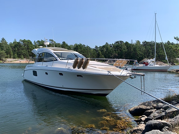 Prestige 38S 2 of 5