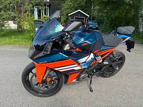 KTM KTM RC 390 2 of 5