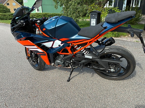 KTM KTM RC 390 3 of 5