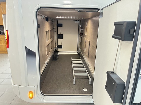 Kabe ROYAL TMRX 780 LGB (ALDE+Solcell+AC+Litium+Elmarkis) 11 of 30