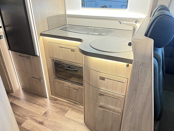 Kabe ROYAL TMRX 780 LGB (ALDE+Solcell+AC+Litium+Elmarkis) 18 of 30