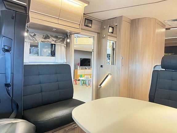 Kabe ROYAL TMRX 780 LGB (ALDE+Solcell+AC+Litium+Elmarkis) 15 of 30