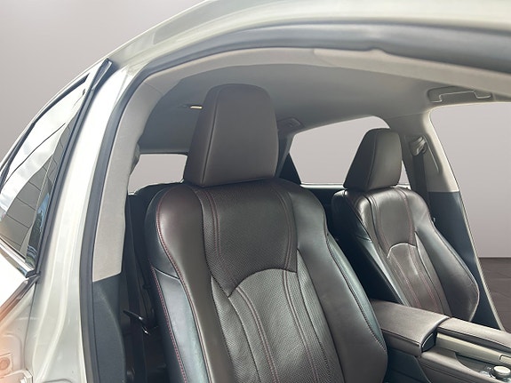 Lexus RX450h 14 of 26