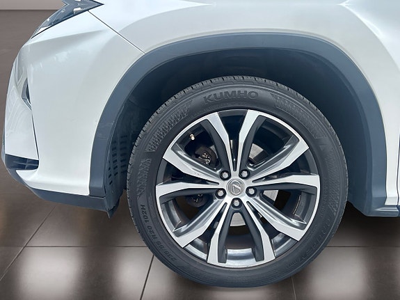 Lexus RX450h 9 of 26