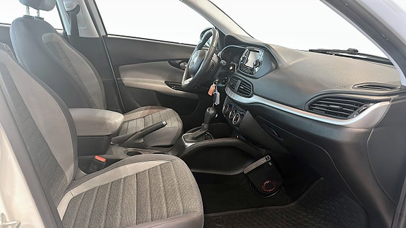 Fiat Tipo 3 of 5