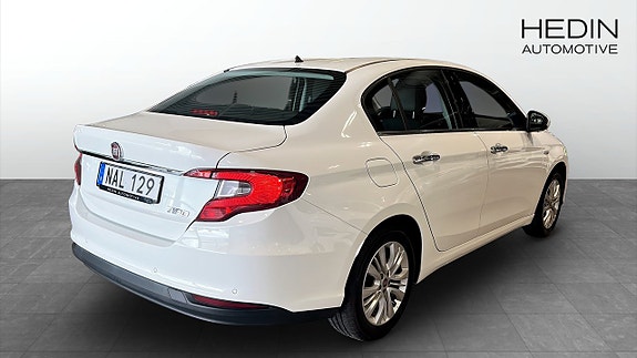 Fiat Tipo 2 of 5
