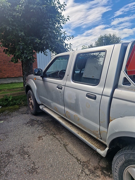 Nissan Navara 7 of 7