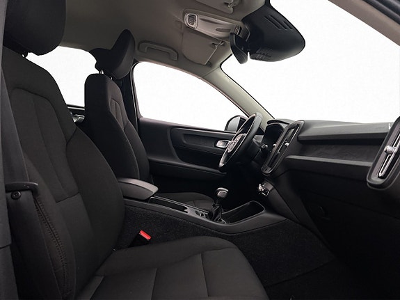 Volvo XC40 23 of 30