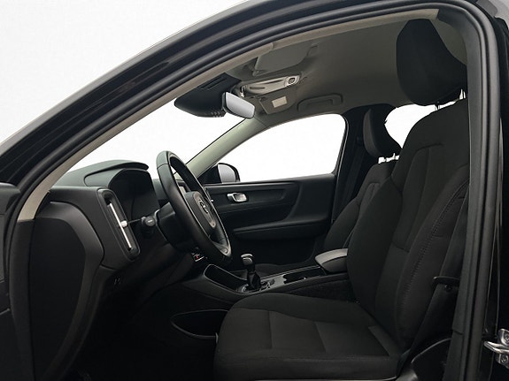 Volvo XC40 11 of 30