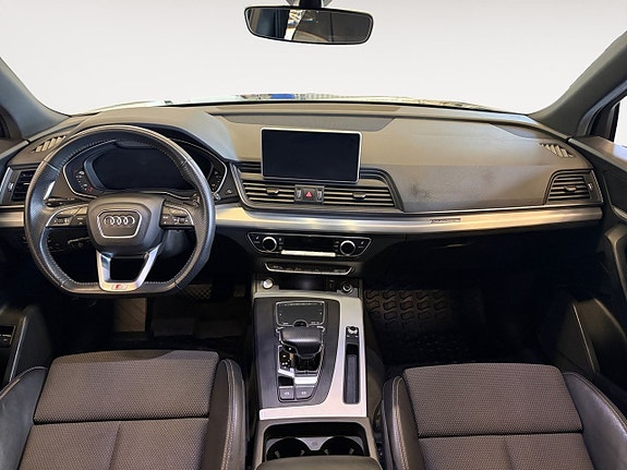 Audi Q5 10 of 23