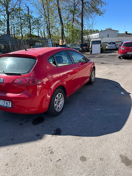 Seat Leon 2 of 5
