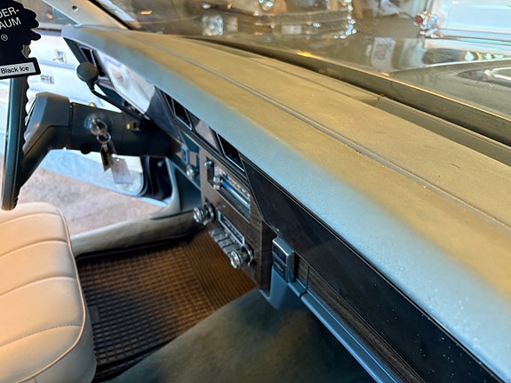 Chevrolet Caprice 20 of 26