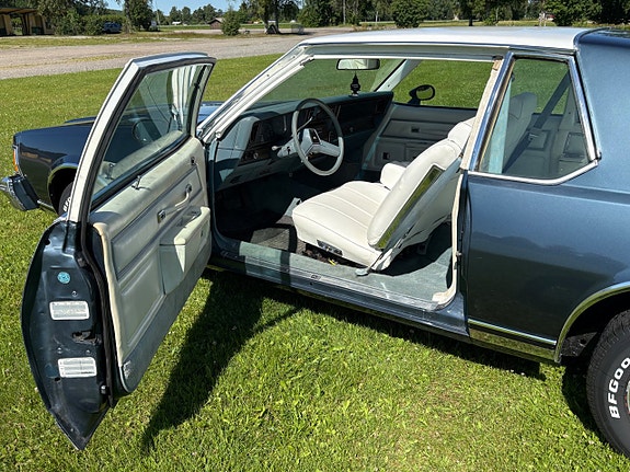 Chevrolet Caprice 11 of 26