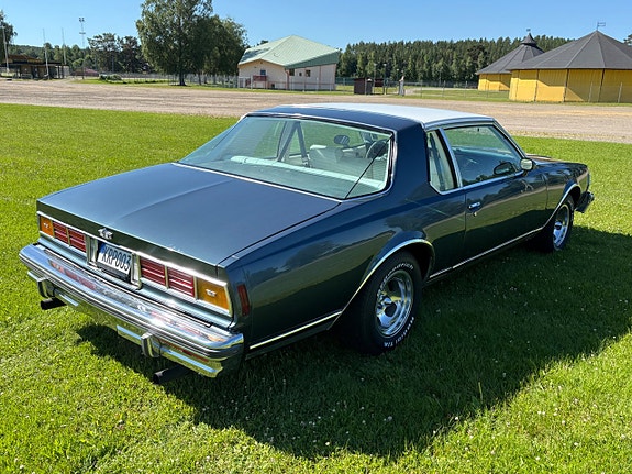 Chevrolet Caprice 9 of 26