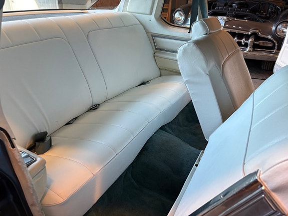 Chevrolet Caprice 17 of 26