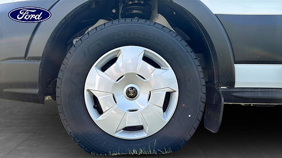 Ford Transit 9 of 9