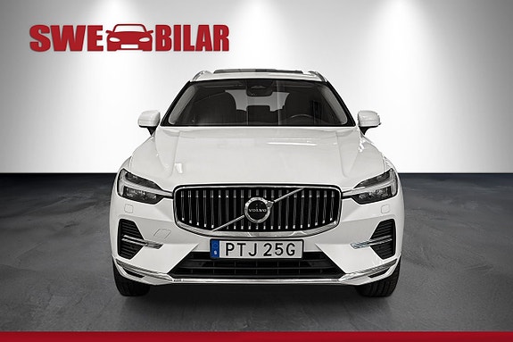Volvo XC60 2 of 26
