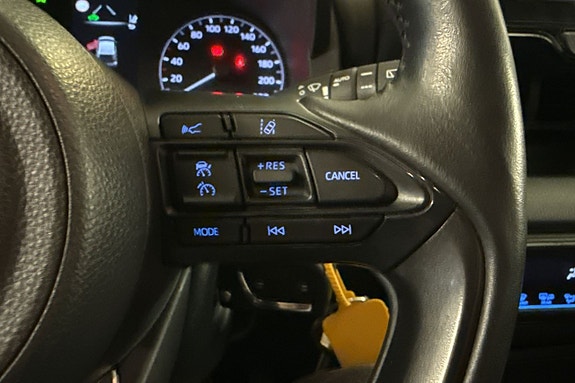 Toyota Yaris 19 of 23