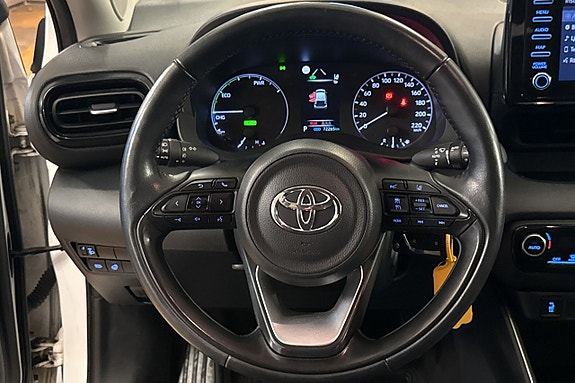 Toyota Yaris 17 of 23