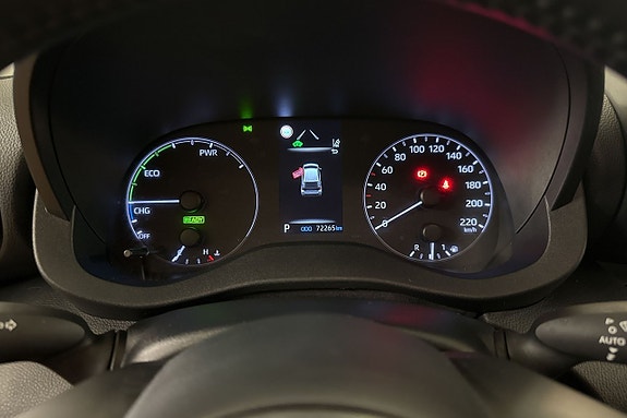 Toyota Yaris 15 of 23