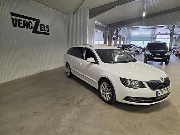 Skoda Superb 2 of 5