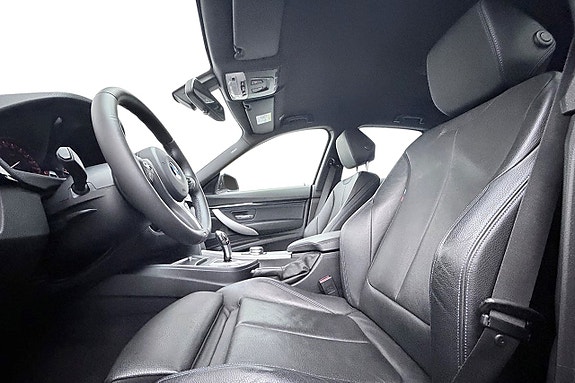 BMW 320 12 of 30