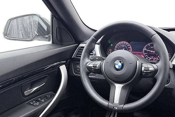 BMW 320 17 of 30