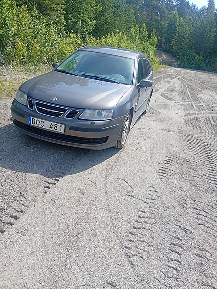 Saab 9-3 2 of 5