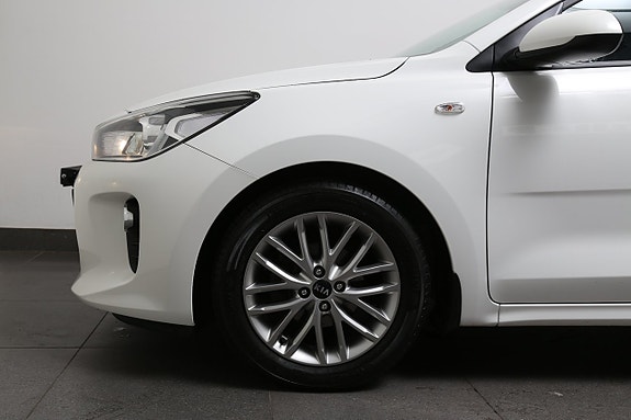 Kia Rio 6 of 23