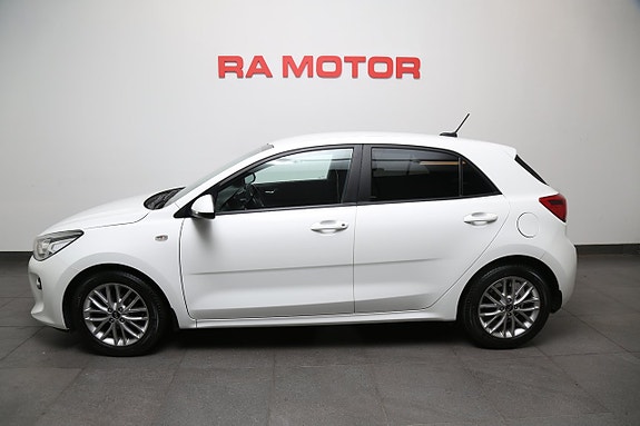 Kia Rio 2 of 5