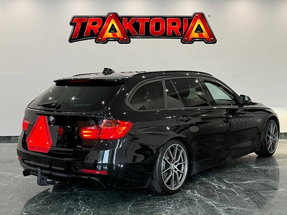 BMW 320d 4 of 11