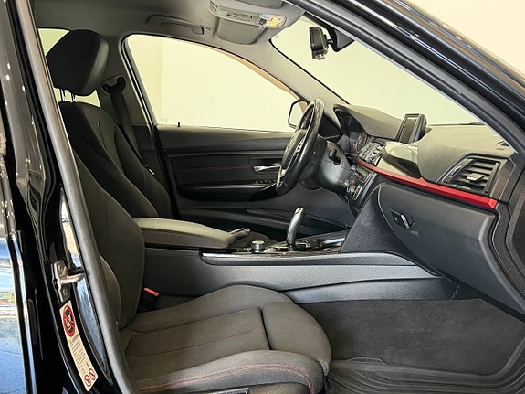 BMW 320d 9 of 11