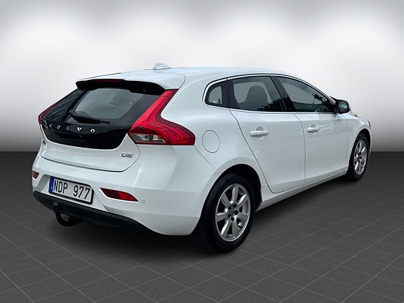 Volvo V40 6 of 15