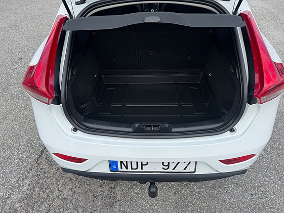Volvo V40 15 of 15